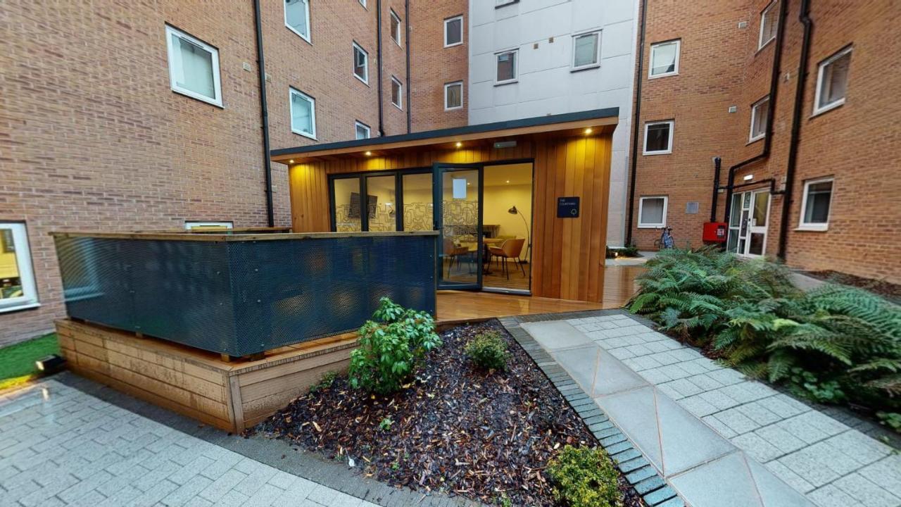 Great Newton House In Liverpool Buitenkant foto