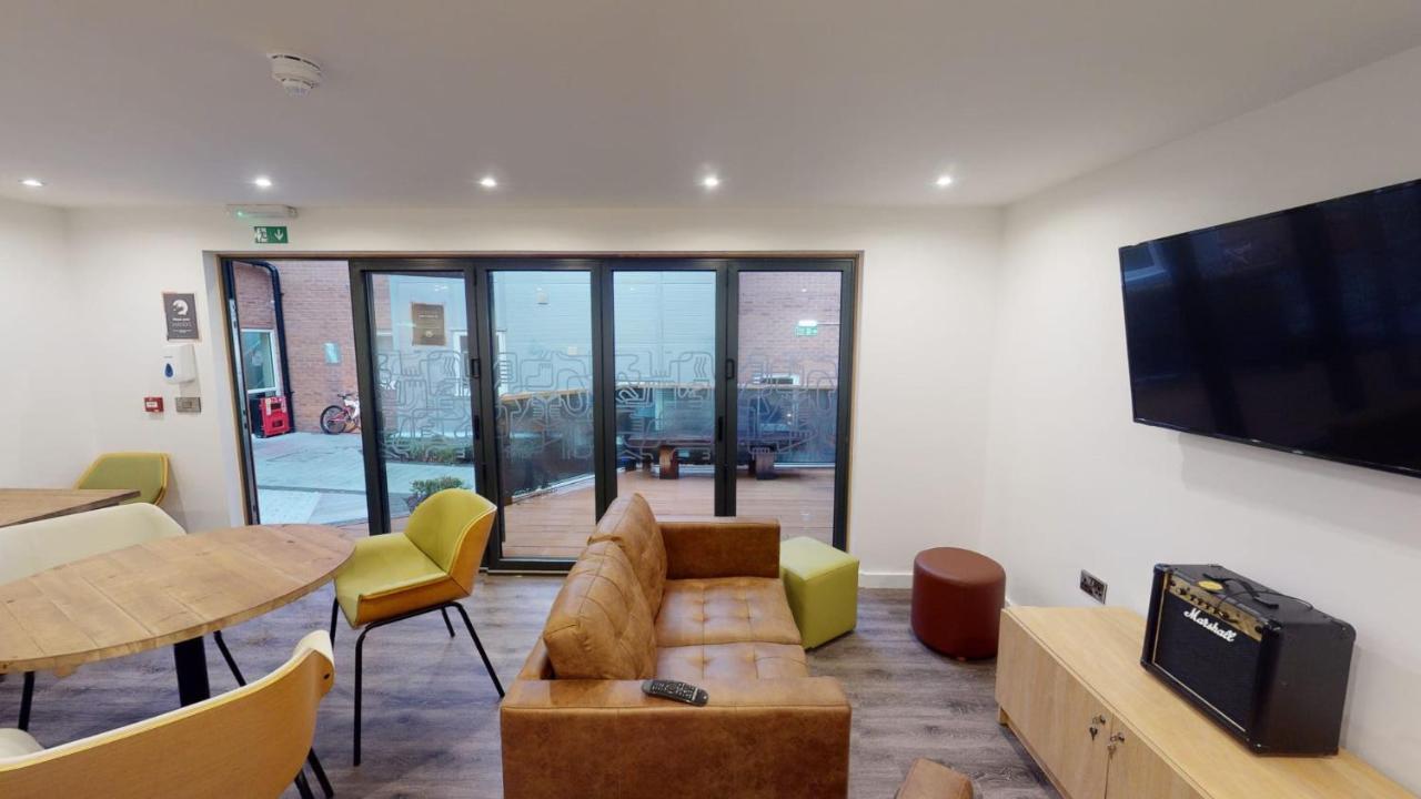 Great Newton House In Liverpool Buitenkant foto
